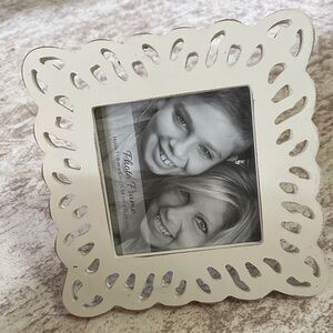 Elegant Cream Photo Frame